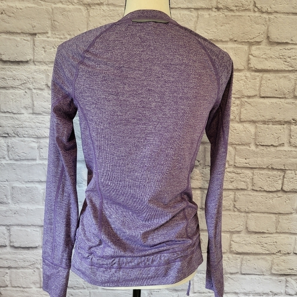 Lucy light heather purple long sleeve scoop neck thumb hole cuff top size S - Picture 9 of 10